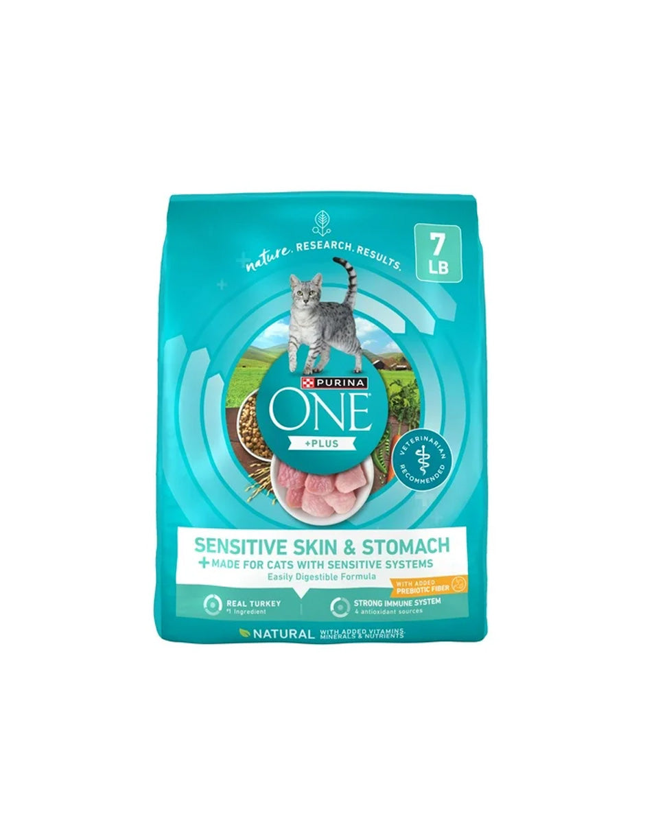 Alimento Seco para gatos Purina ONE +Plus Piel Sensible y Estómago sabor pavo 3.17kg