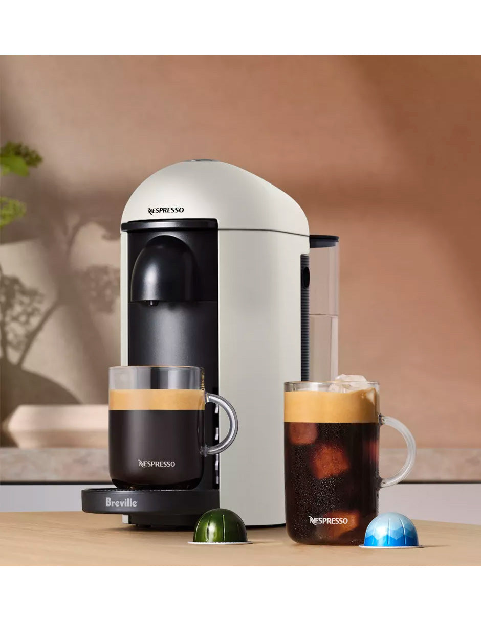 Cafetera monodosis y máquina de café espresso Nespresso VertuoPlus de Breville, color blanco