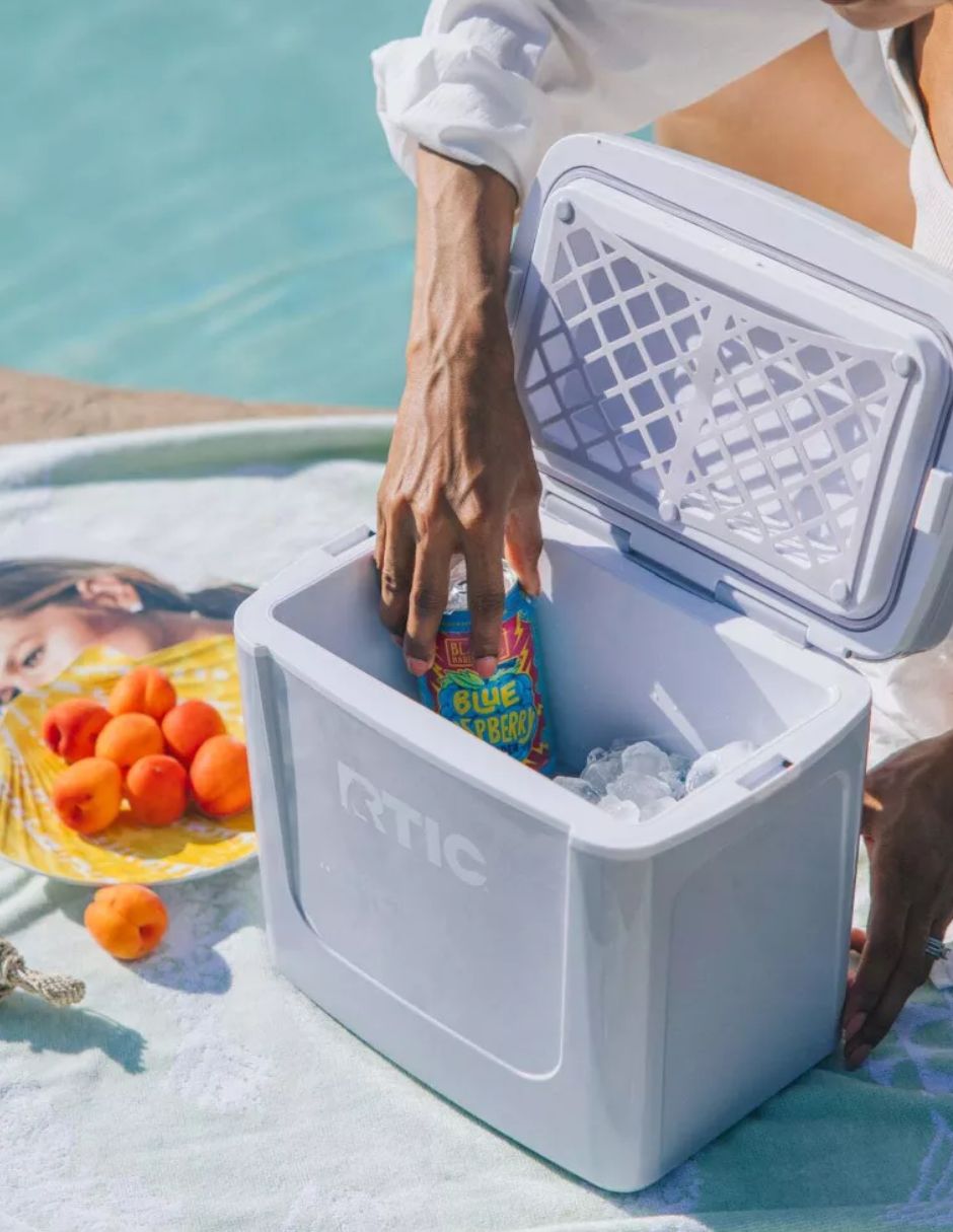 Hielera Rígida RTIC Personal Viaje 12 Latas 7.5 L