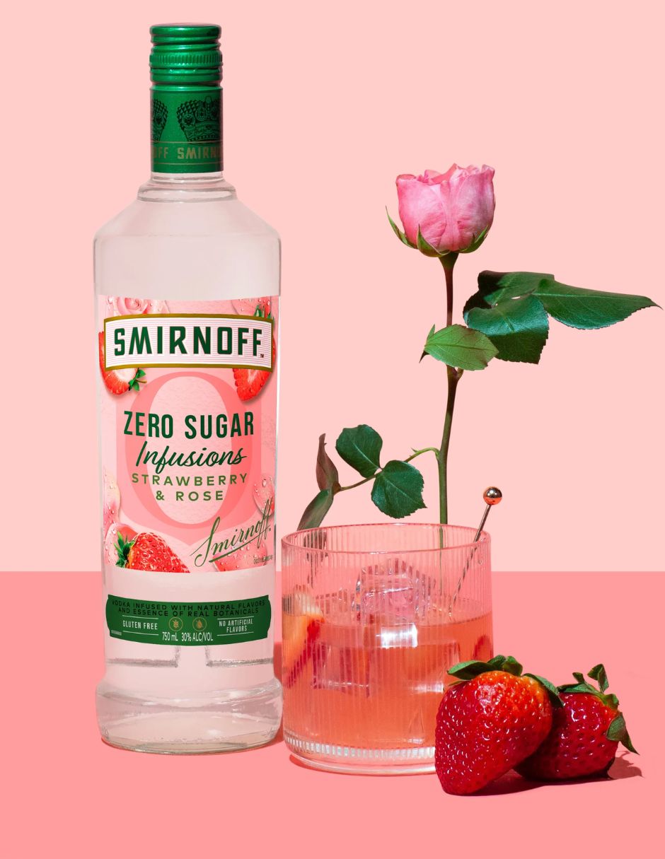 Smirnoff Vodka Infusion Strawberry & Rose sin azúcar 750ml