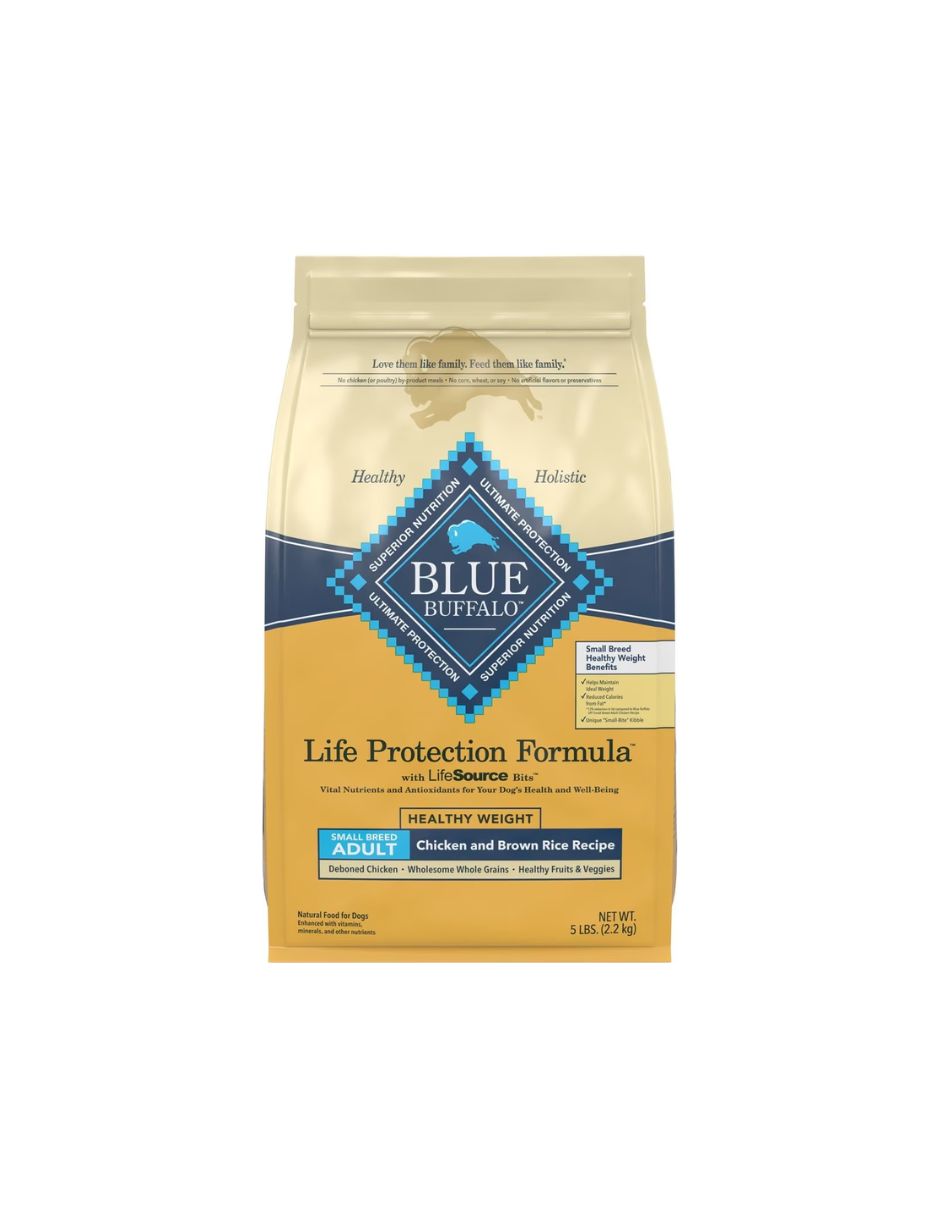 Blue Buffalo Life Protection Formula para perros adultos de razas pequeñas, croqueta peso saludable con receta de pollo y arroz integral, 2,2 kg