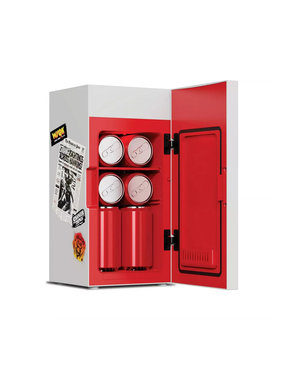 Mini refrigerador Stranger Things Hellfire Club 4.5 L