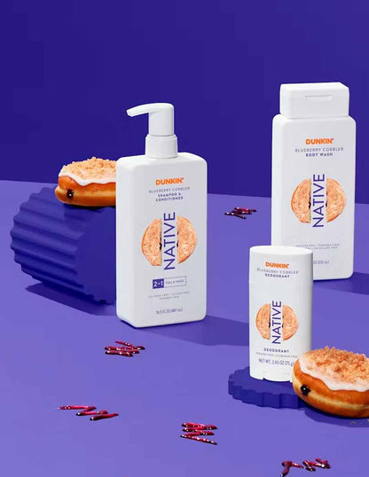 Native x Dunkin' Set shampoo y acondicionador, gel de baño y desodorante Blueberry Cobbler