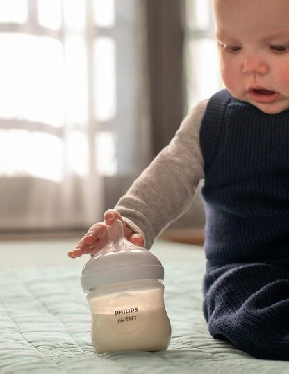 Biberones de Vidrio Philips Avent Natural 4 oz con Tetina Flujo 2, pack 4