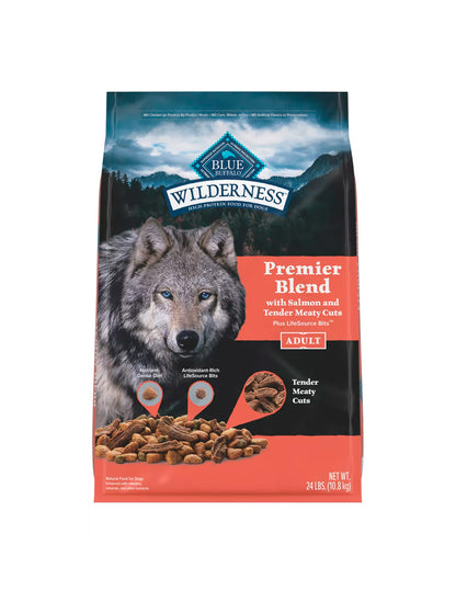 Blue Buffalo Wilderness Premier Blend para perros adultos cortes de carne y salmón 10.8 kg