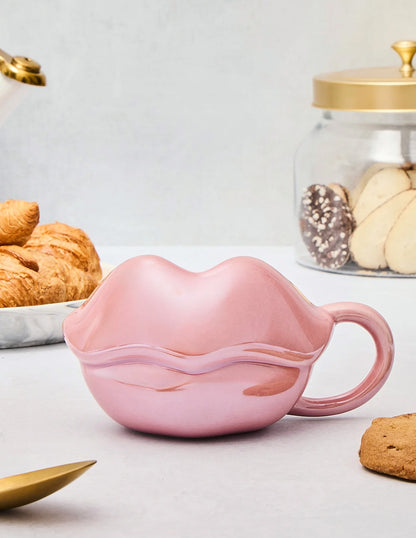Taza de Cerámica Esculpida Bratz Lips Rosa Perlada 348ml