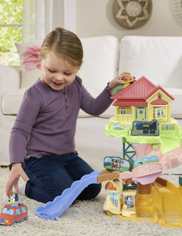 Set de juego VTech Bluey viaje por carretera