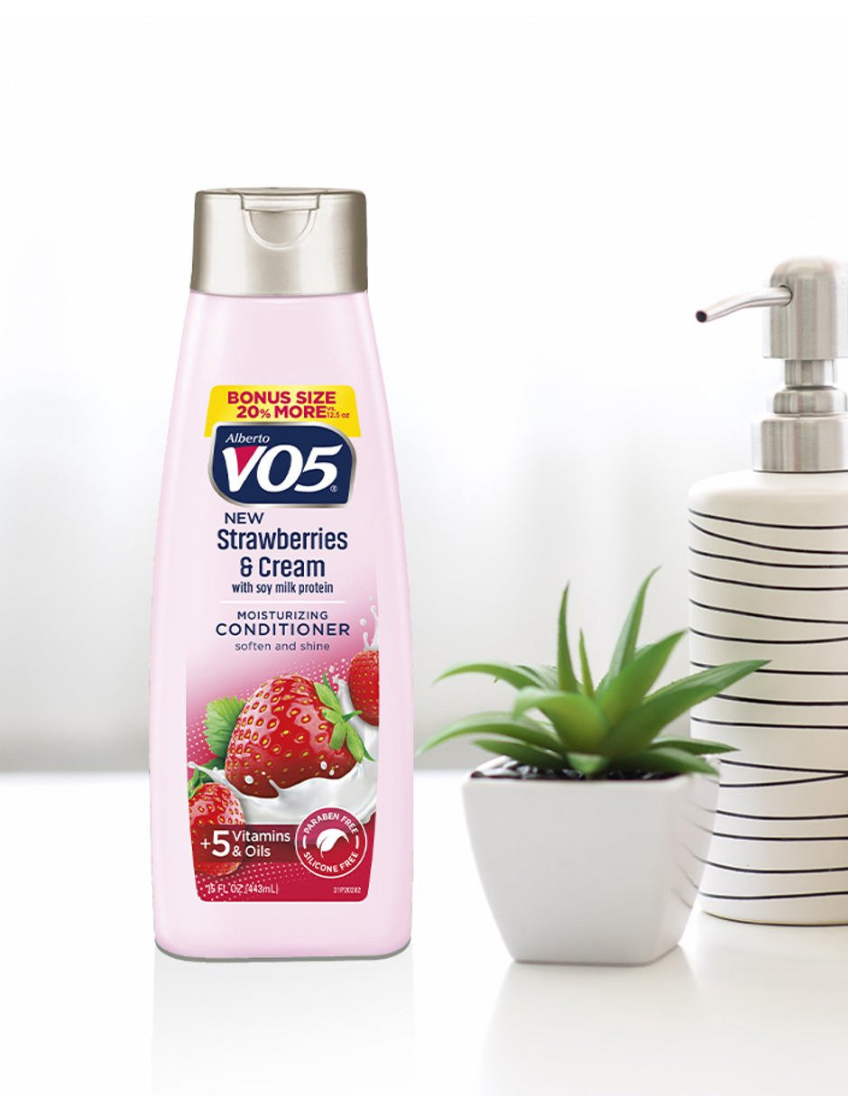 Alberto VO5 Acondicionador humectante de fresas y crema con leche humectante 370ml